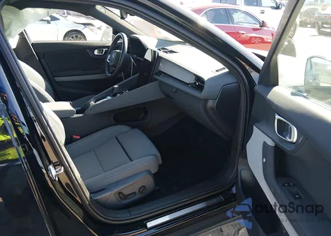 2021 Polestar 2 Launch Edition z USA, uszkodzony, nr VIN LPSED3KA1ML019218